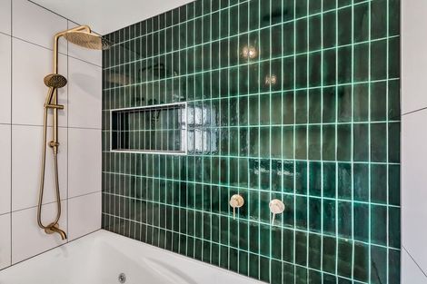 Photo of property in 44 Russley Road, Russley, Christchurch, 8042