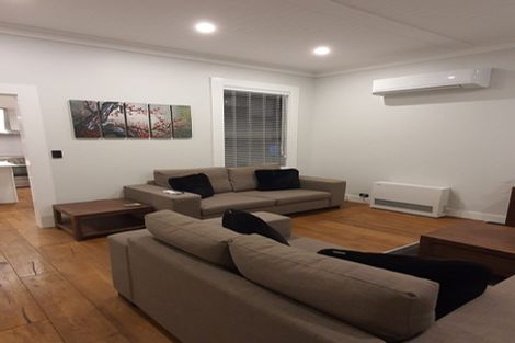 Photo of property in 42 Collins Street, Hawera, 4610