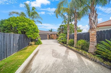 Photo of property in 17 Morewa Place, Takanini, 2112
