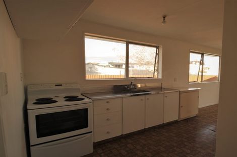 Photo of property in 2 Montgomery Street, Waipukurau, 4200
