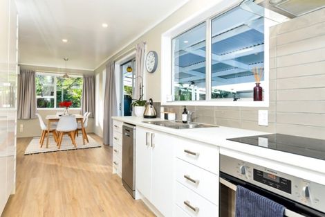 Photo of property in 2 Montana Place, Dinsdale, Hamilton, 3204