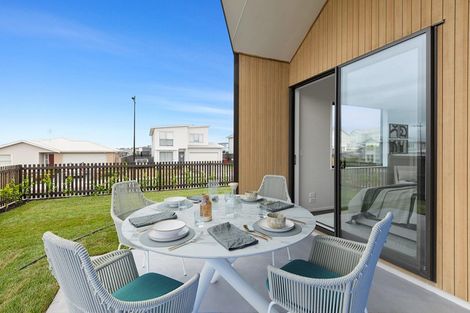 Photo of property in 12 Kuparu Lane, Red Beach, 0932