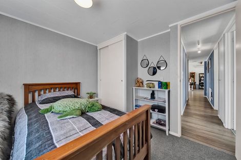 Photo of property in 1 Waihi Road, Hawera, 4610