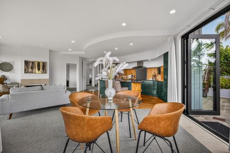 Photo of property in 64 Seacrest Drive, West Harbour, Auckland, 0618