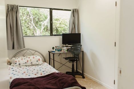 Photo of property in 89 Kakariki Grove, Waikanae, 5036