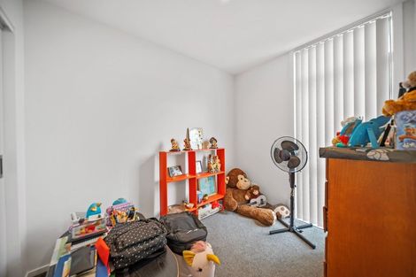 Photo of property in 7 Kapuarangi Lane, Papakura, 2110