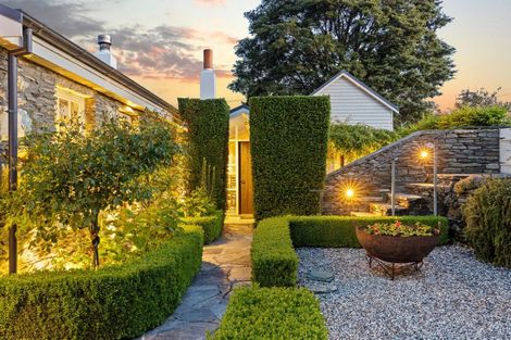 Photo of property in 21 Anglesea Street, Arrowtown, 9302