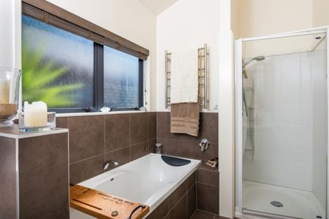 Photo of property in 74 Wakeman Road, Acacia Bay, Taupo, 3330