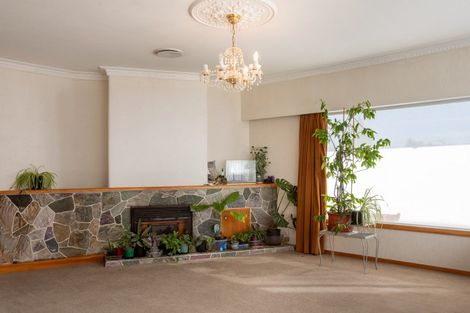 Photo of property in 18 Richardson Street, Woodville, 4920