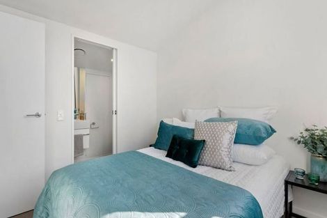 Photo of property in 24u3 Princess Terrace, Newtown, Wellington, 6021
