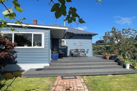 Photo of property in 12 Parsonage Road, Waimate, 7924