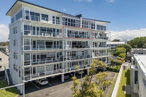 Photo of property in 3/22 Cliff Road, Tauranga, 3110