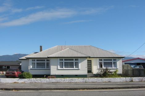 Photo of property in 64 Brougham Street, Westport, 7825