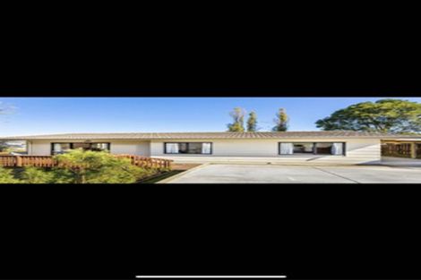 Photo of property in 3 Fernhaven Place, Massey, Auckland, 0614