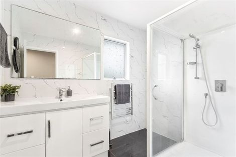 Photo of property in 4 Metcalfe Road, Ranui, Auckland, 0612