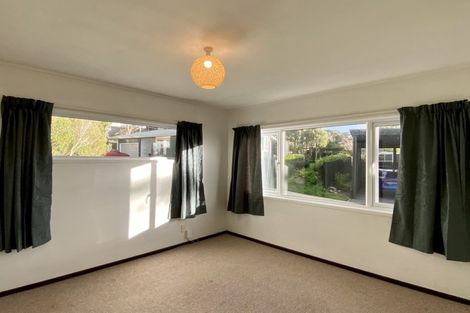 Photo of property in 15f2 Bloomsbury Grove, Newlands, Wellington, 6037