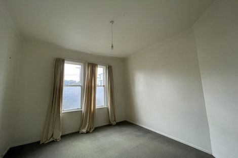 Photo of property in 72-76 Tasman Street, Mount Cook, Wellington, 6021