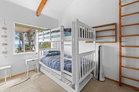 Photo of property in 28 Kelly Street, Baylys Beach, Dargaville, 0377