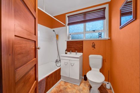 Photo of property in 44 Percy Avenue, Stratford, 4332