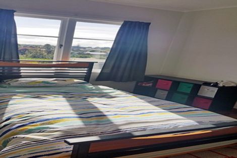 Photo of property in 82 Harrington Road, Henderson, Auckland, 0610