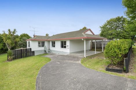 Photo of property in 2/2 Rook Place, Unsworth Heights, Auckland, 0632
