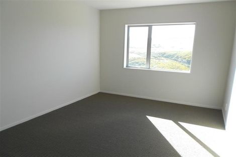 Photo of property in 186 Mark Avenue, Grenada Village, Wellington, 6037