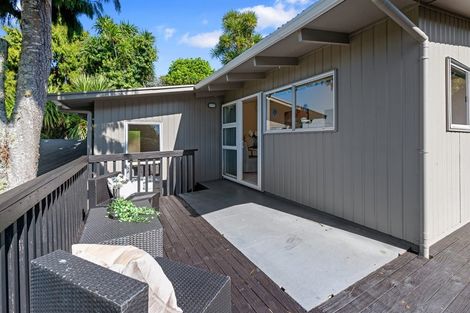 Photo of property in 1/89 Glamorgan Drive, Torbay, Auckland, 0630