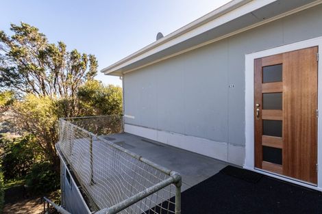 Photo of property in 82 Pembroke Road, Northland, Wellington, 6012