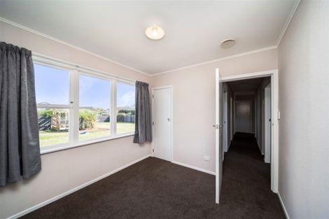 Photo of property in 5 Murray Avenue, Hawera, 4610