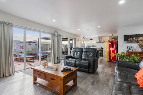 Photo of property in 228a Chartwell Avenue, Whangamata, 3620