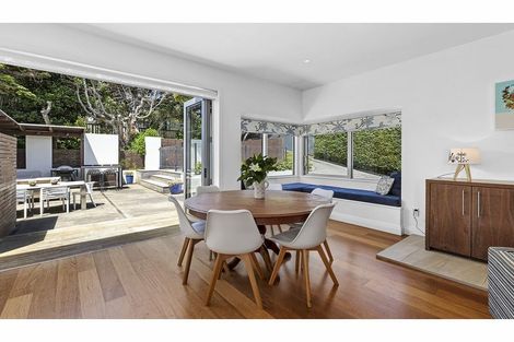 Photo of property in 26 Waru Street, Khandallah, Wellington, 6035