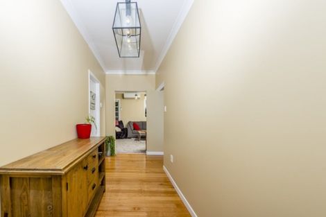 Photo of property in 7 Mcleod Street, Helensville, 0800