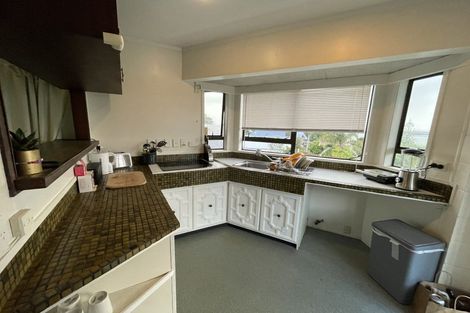 Photo of property in 64 Island Bay Road, Beach Haven, Auckland, 0626