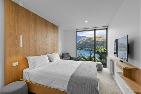 Photo of property in 1 Highlands Close, Queenstown, 9300