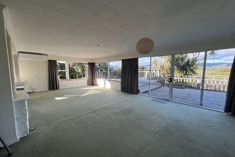 Photo of property in 24 Golf Road, Paraparaumu Beach, Paraparaumu, 5032