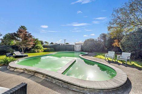 Photo of property in 37 Pitt Street, Clive, 4102