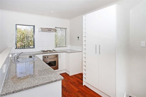 Photo of property in 19 Sabot Place, Massey, Auckland, 0614