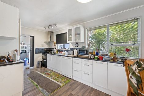 Photo of property in 7 Hindmarsh Street, Henderson, Auckland, 0612