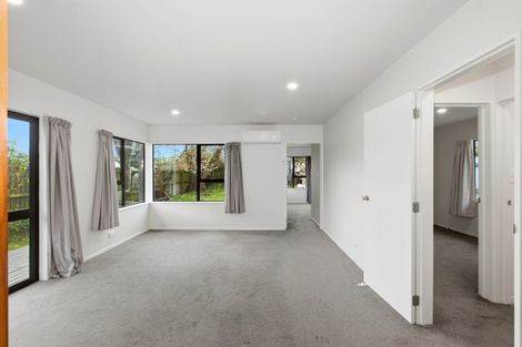 Photo of property in 122 Somerfield Street, Somerfield, Christchurch, 8024