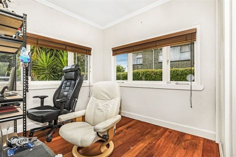 Photo of property in 51 Great South Road, Papakura, 2110