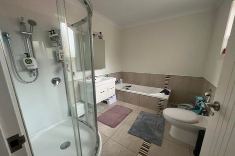 Photo of property in 18 Sinclair Street, Ebdentown, Upper Hutt, 5018