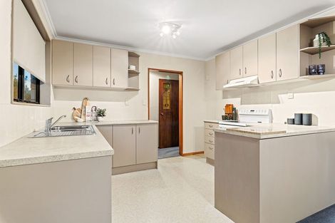 Photo of property in 17 Wyatt Place, Russley, Christchurch, 8042