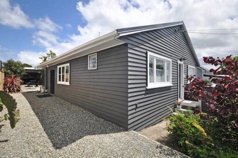 Photo of property in 3 Karaka Street, Helensville, 0800