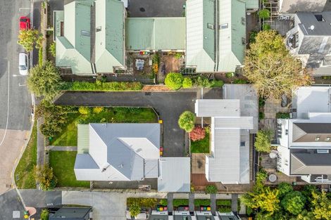 Photo of property in 17 Brockworth Place, Riccarton, Christchurch, 8011