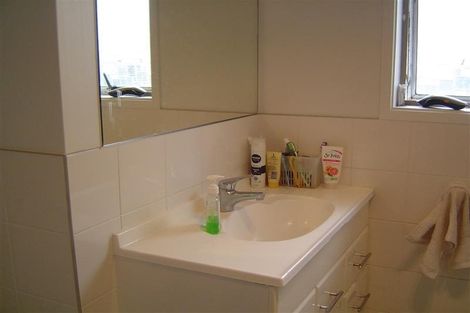 Photo of property in 21 Laurina Road, Sunnynook, Auckland, 0620