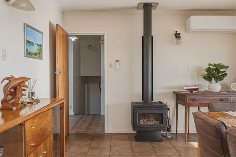 Photo of property in 31 Doves Bay Road, Kerikeri, 0294