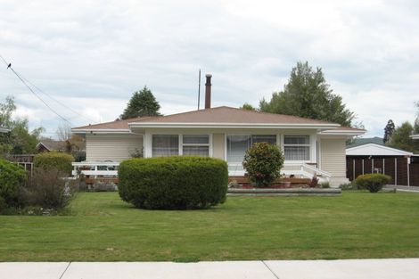 Photo of property in 26 Martin Street, Utuhina, Rotorua, 3015