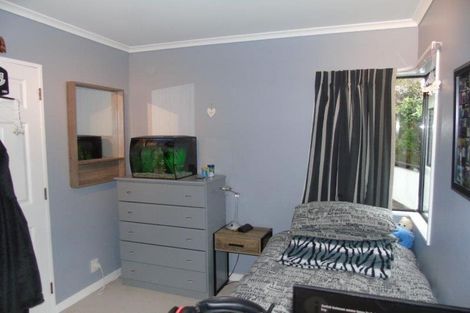 Photo of property in 26 Ramphal Terrace, Khandallah, Wellington, 6035