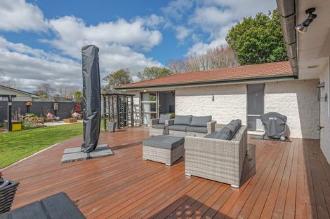 Photo of property in 18 Truscott Grove, Awapuni, Palmerston North, 4412