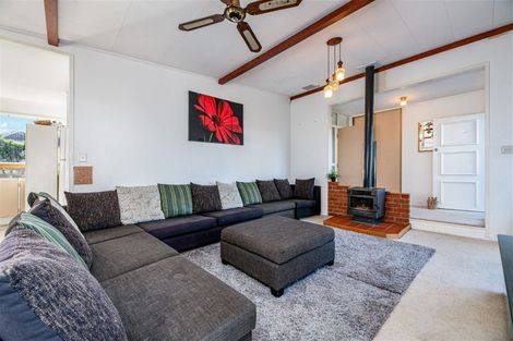 Photo of property in 14 Donovan Avenue, Massey, Auckland, 0614